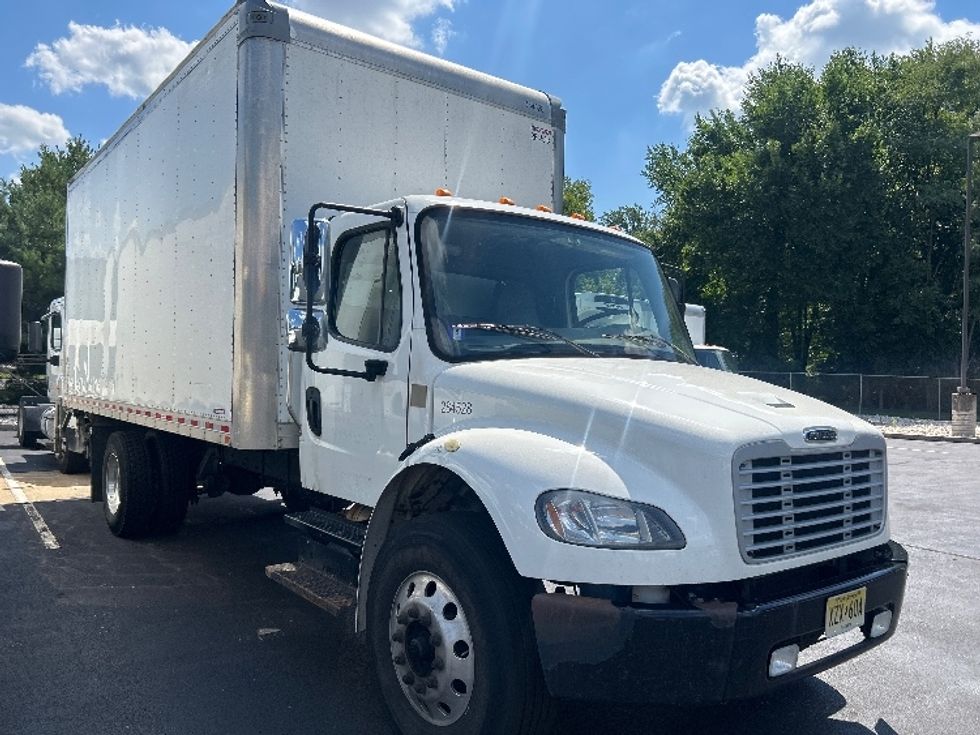 Medium Duty Box Truck-Light and Medium Duty Trucks-Freightliner-2020-M2-Burlington-NJ-180,589\n\t\tmiles-$ 50,750 - Image 1