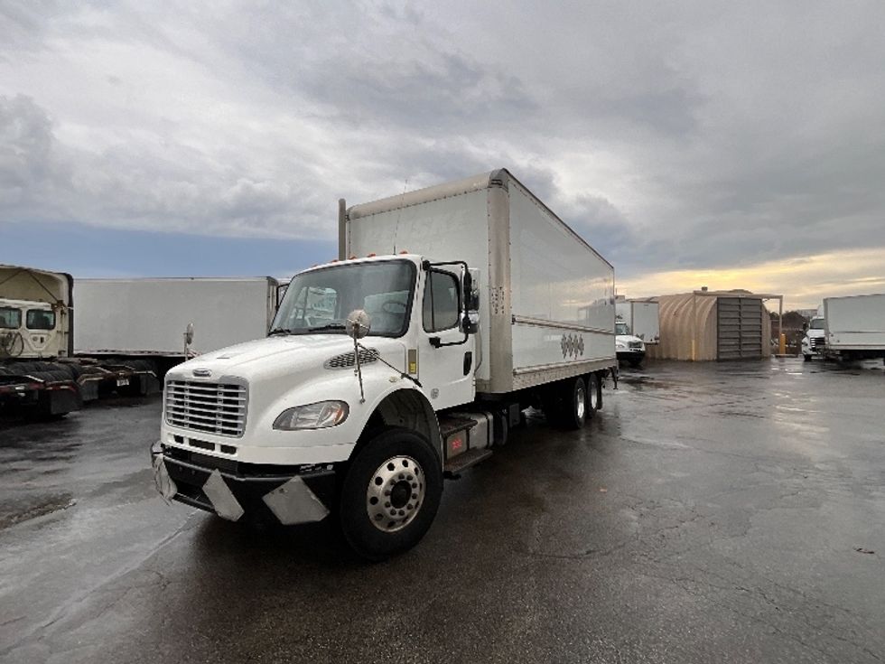 Medium Duty Box Truck-Light and Medium Duty Trucks-Freightliner-2020-M2-Burlington-ON-371,566\n\t\tkm-$ 68,000 - Image 3
