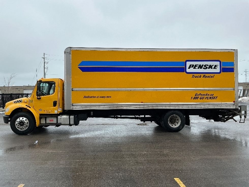 Medium Duty Box Truck-Light and Medium Duty Trucks-Freightliner-2020-M2-Burlington-ON-372,277\n\t\tkm-$ 54,500 - Image 4