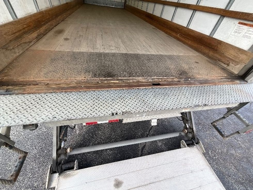 Medium Duty Box Truck-Light and Medium Duty Trucks-Freightliner-2020-M2-Burlington-ON-486,795\n\t\tkm-$ 42,250 - Image 10