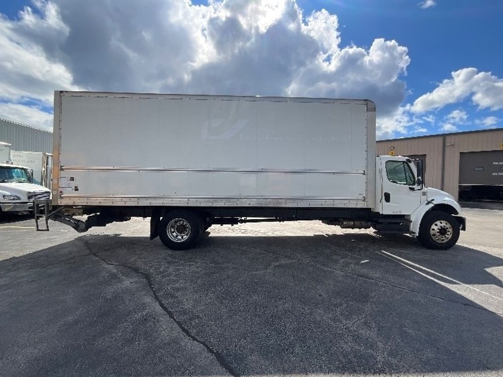Medium Duty Box Truck-Light and Medium Duty Trucks-Freightliner-2020-M2-Burlington-ON-486,795\n\t\tkm-$ 42,250 - Image 15