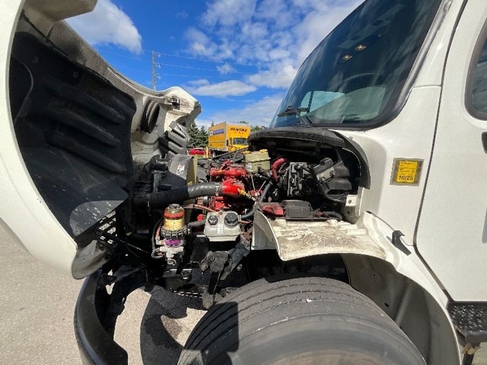 Medium Duty Box Truck-Light and Medium Duty Trucks-Freightliner-2020-M2-Burlington-ON-486,795\n\t\tkm-$ 42,250 - Image 24