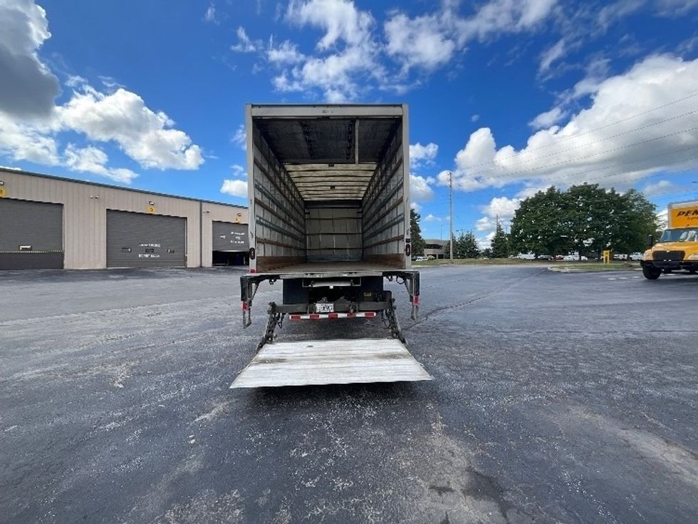 Medium Duty Box Truck-Light and Medium Duty Trucks-Freightliner-2020-M2-Burlington-ON-486,795\n\t\tkm-$ 42,250 - Image 9