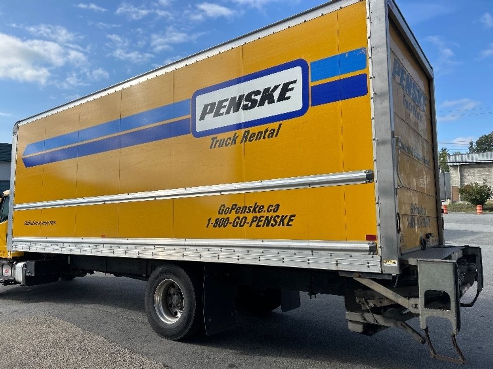 Medium Duty Box Truck-Light and Medium Duty Trucks-Freightliner-2020-M2-Burnaby-BC-195,257\n\t\tkm-$ 76,750 - Image 14
