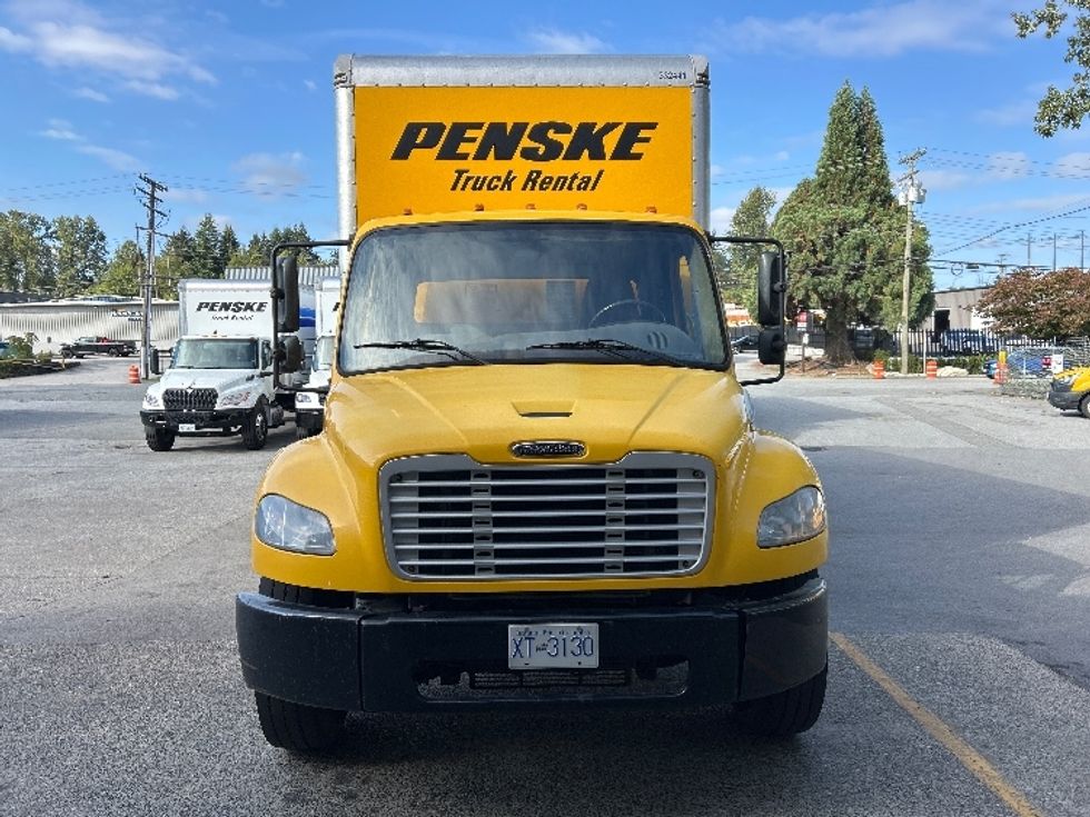 Medium Duty Box Truck-Light and Medium Duty Trucks-Freightliner-2020-M2-Burnaby-BC-195,257\n\t\tkm-$ 76,750 - Image 2