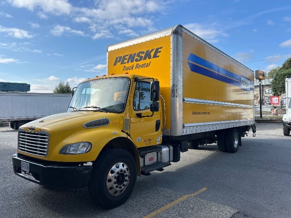 Medium Duty Box Truck-Light and Medium Duty Trucks-Freightliner-2020-M2-Burnaby-BC-195,257\n\t\tkm-$ 76,750 - Image 3