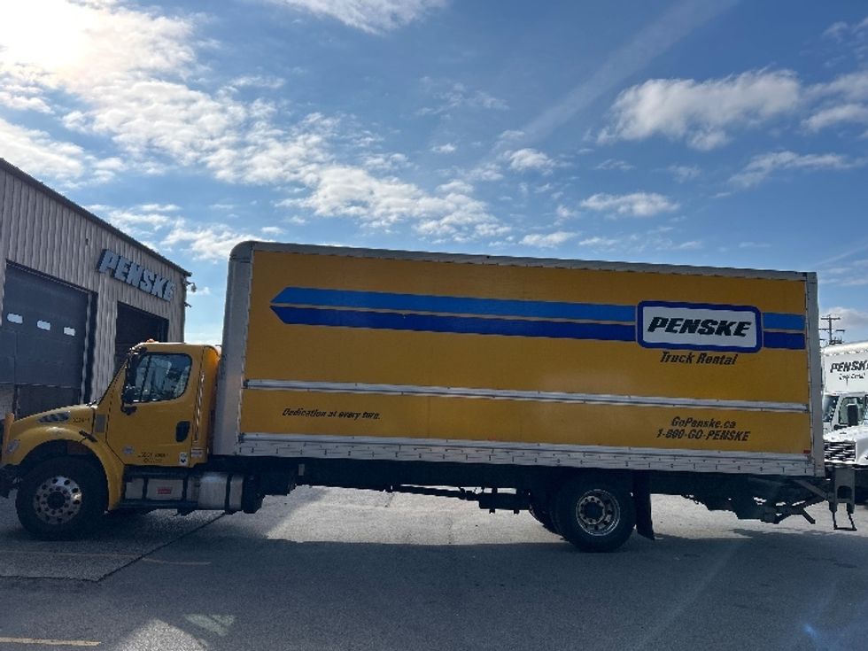 Medium Duty Box Truck-Light and Medium Duty Trucks-Freightliner-2020-M2-Burnaby-BC-195,257\n\t\tkm-$ 76,750 - Image 4