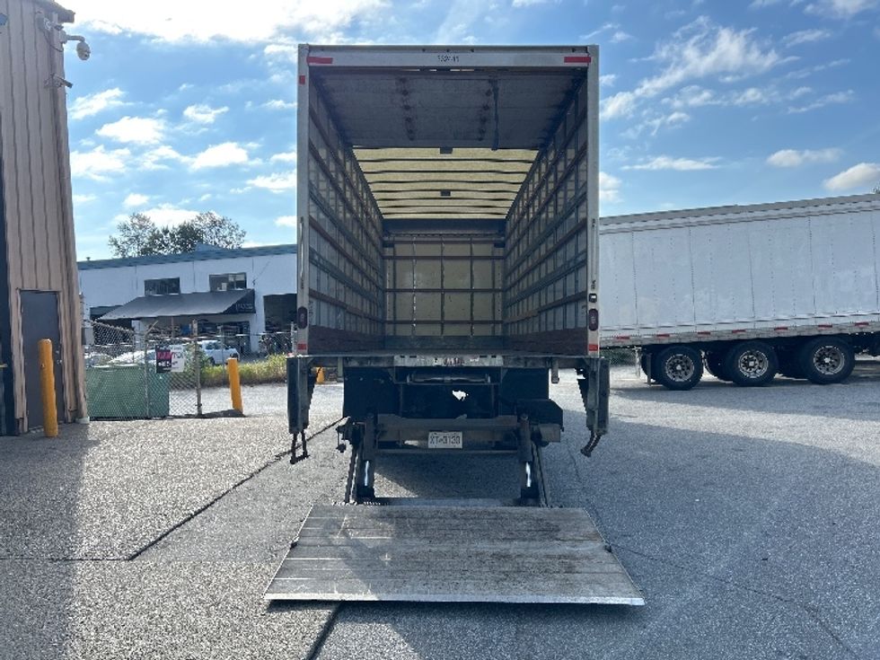 Medium Duty Box Truck-Light and Medium Duty Trucks-Freightliner-2020-M2-Burnaby-BC-195,257\n\t\tkm-$ 76,750 - Image 9