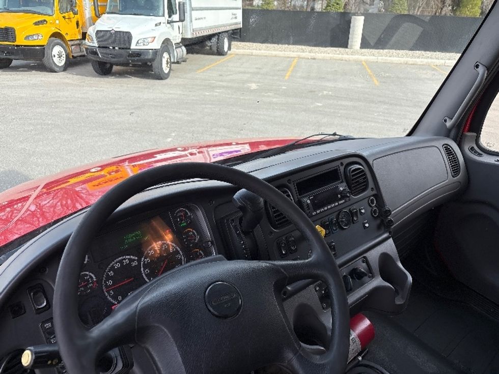 Medium Duty Box Truck-Light and Medium Duty Trucks-Freightliner-2020-M2-Byron Center-MI-276,914\n\t\tmiles-$ 37,250 - Image 17