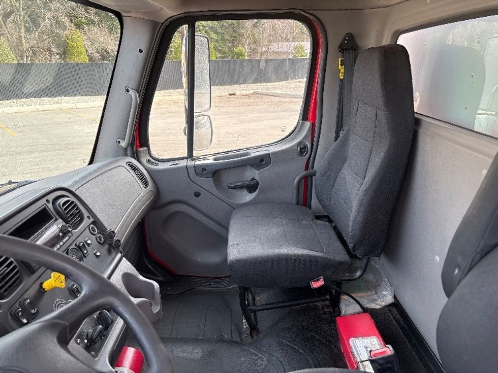 Medium Duty Box Truck-Light and Medium Duty Trucks-Freightliner-2020-M2-Byron Center-MI-276,914\n\t\tmiles-$ 37,250 - Image 19