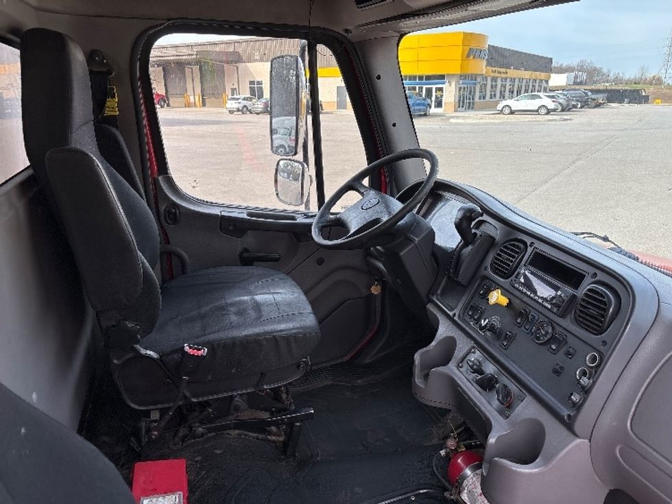 Medium Duty Box Truck-Light and Medium Duty Trucks-Freightliner-2020-M2-Byron Center-MI-276,914\n\t\tmiles-$ 37,250 - Image 22