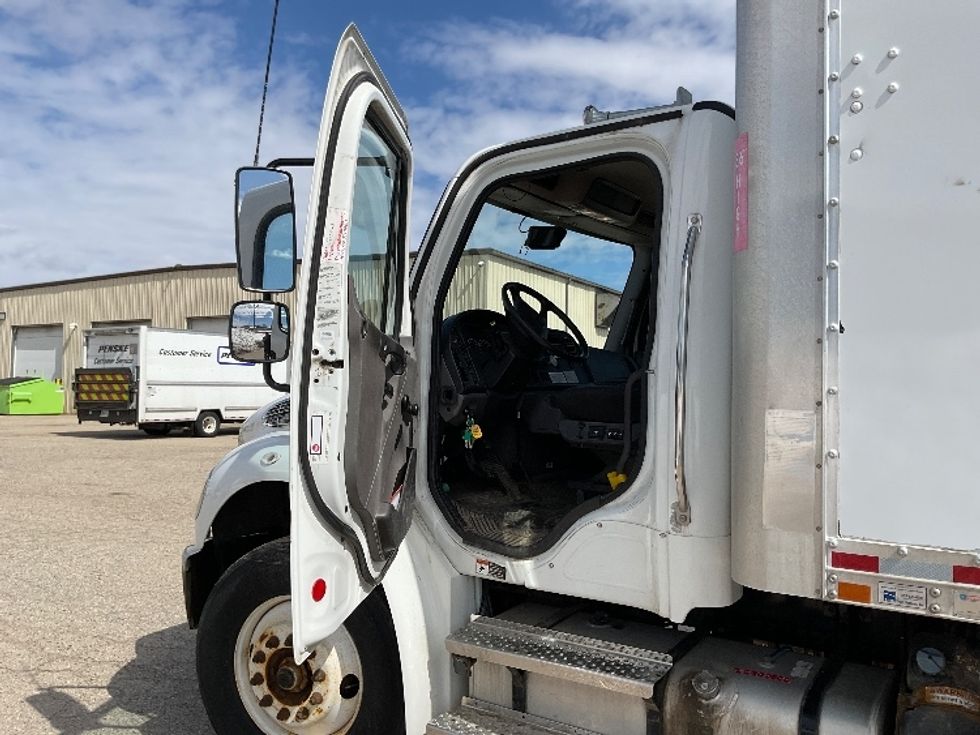 Medium Duty Box Truck-Light and Medium Duty Trucks-Freightliner-2020-M2-Cadillac-MI-234,297\n\t\tmiles-$ 45,250 - Image 16