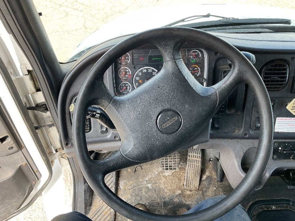 Medium Duty Box Truck-Light and Medium Duty Trucks-Freightliner-2020-M2-Cadillac-MI-234,297\n\t\tmiles-$ 45,250 - Image 18