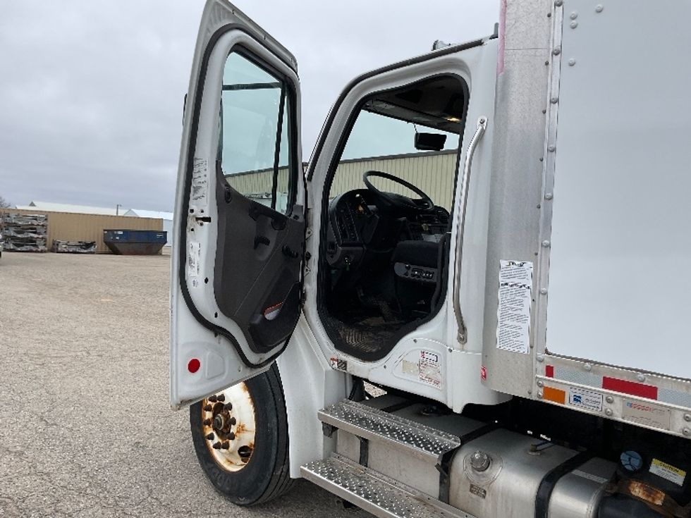 Medium Duty Box Truck-Light and Medium Duty Trucks-Freightliner-2020-M2-Cadillac-MI-244,713\n\t\tmiles-$ 43,750 - Image 16