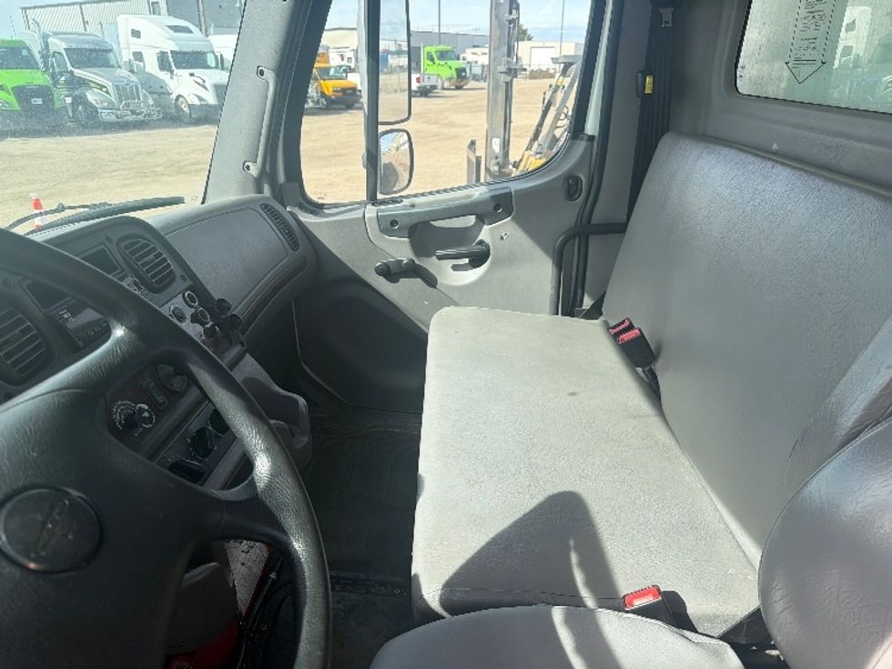 Medium Duty Box Truck-Light and Medium Duty Trucks-Freightliner-2020-M2-Caldwell-ID-243,052\n\t\tmiles-$ 38,500 - Image 18