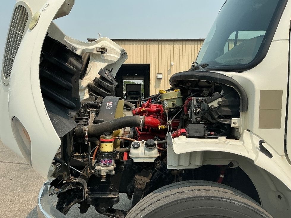 Medium Duty Box Truck-Light and Medium Duty Trucks-Freightliner-2020-M2-Calgary-AB-141,913\n\t\tkm-$ 70,500 - Image 24