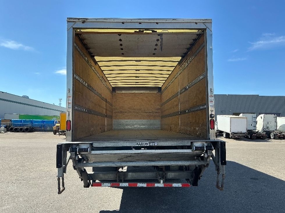 Medium Duty Box Truck-Light and Medium Duty Trucks-Freightliner-2020-M2-Calgary-AB-149,304\n\t\tkm-$ 77,500 - Image 8