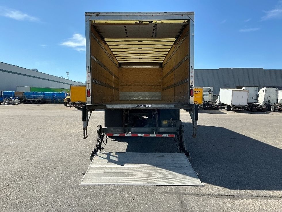Medium Duty Box Truck-Light and Medium Duty Trucks-Freightliner-2020-M2-Calgary-AB-149,304\n\t\tkm-$ 77,500 - Image 9