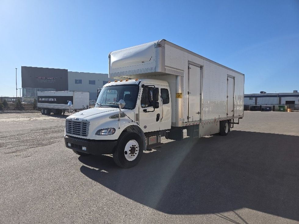 Medium Duty Box Truck-Light and Medium Duty Trucks-Freightliner-2020-M2-Calgary-AB-158,359\n\t\tkm-$ 101,500 - Image 1