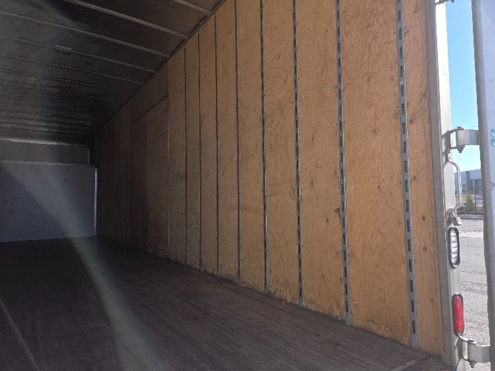 Medium Duty Box Truck-Light and Medium Duty Trucks-Freightliner-2020-M2-Calgary-AB-158,359\n\t\tkm-$ 101,500 - Image 12