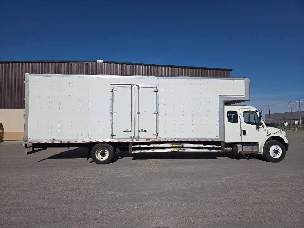 Medium Duty Box Truck-Light and Medium Duty Trucks-Freightliner-2020-M2-Calgary-AB-158,359\n\t\tkm-$ 101,500 - Image 15