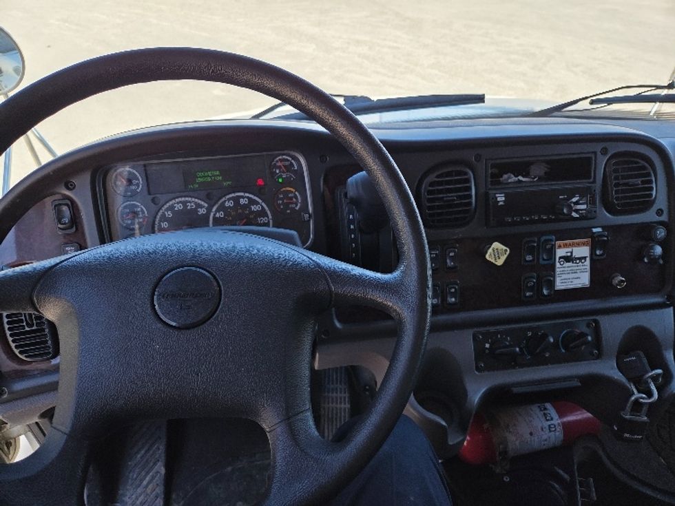 Medium Duty Box Truck-Light and Medium Duty Trucks-Freightliner-2020-M2-Calgary-AB-158,359\n\t\tkm-$ 101,500 - Image 18