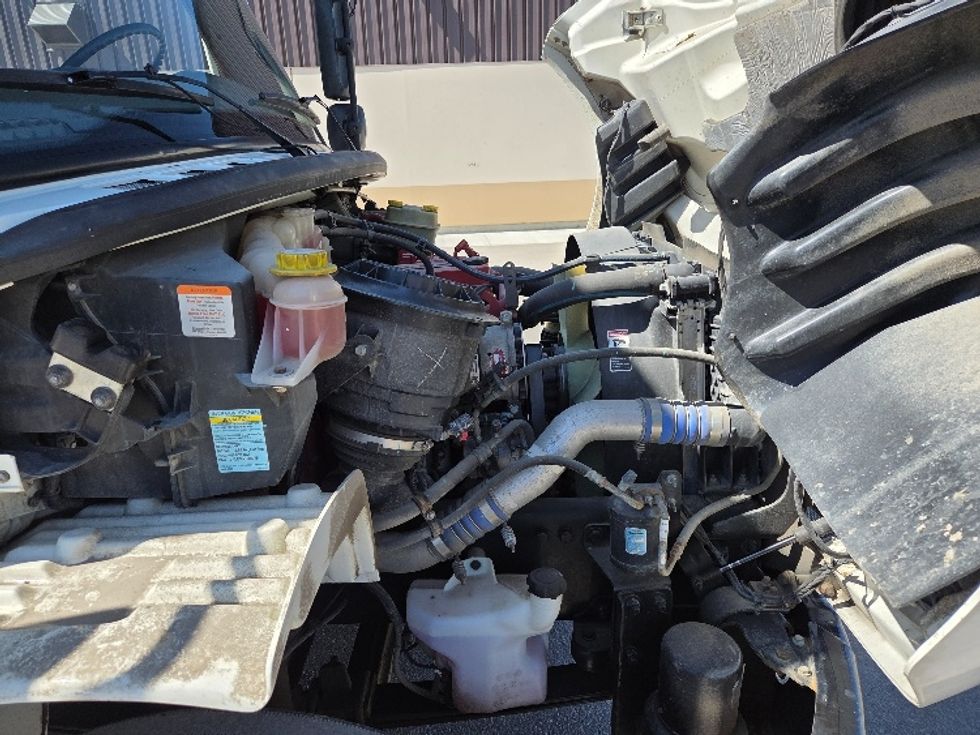 Medium Duty Box Truck-Light and Medium Duty Trucks-Freightliner-2020-M2-Calgary-AB-158,359\n\t\tkm-$ 101,500 - Image 23