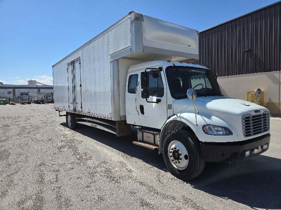 Medium Duty Box Truck-Light and Medium Duty Trucks-Freightliner-2020-M2-Calgary-AB-159,833\n\t\tkm-$ 101,500 - Image 1