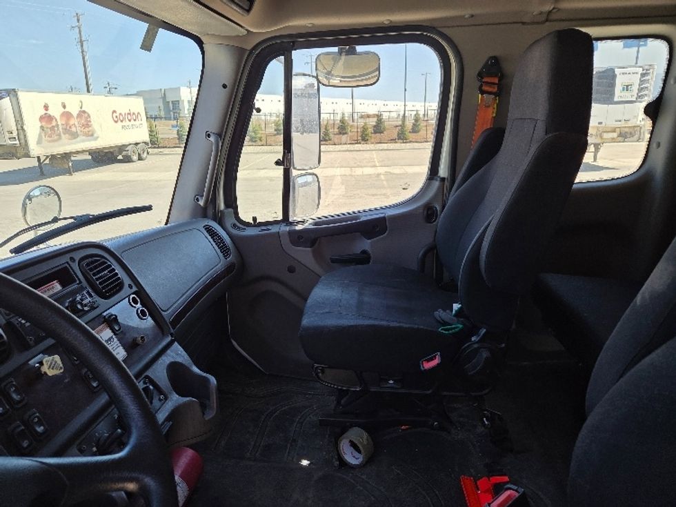Medium Duty Box Truck-Light and Medium Duty Trucks-Freightliner-2020-M2-Calgary-AB-159,833\n\t\tkm-$ 101,500 - Image 19