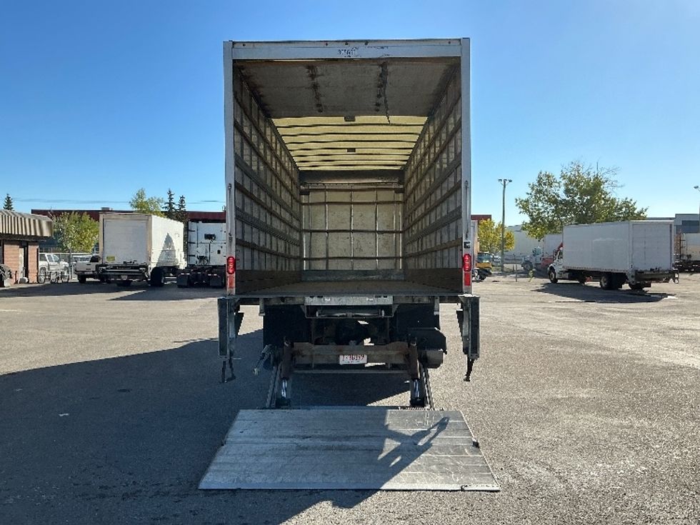 Medium Duty Box Truck-Light and Medium Duty Trucks-Freightliner-2020-M2-Calgary-AB-191,220\n\t\tkm-$ 74,500 - Image 9