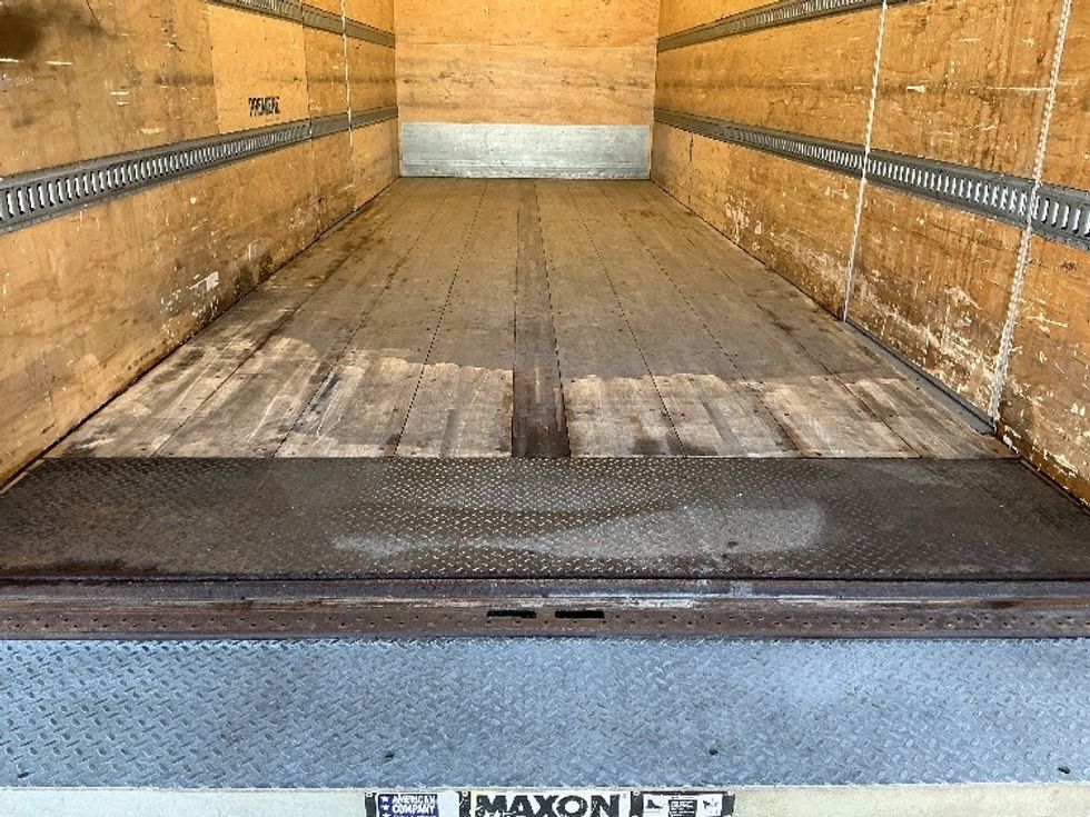 Medium Duty Box Truck-Light and Medium Duty Trucks-Freightliner-2020-M2-Calgary-AB-202,726\n\t\tkm-$ 77,500 - Image 10
