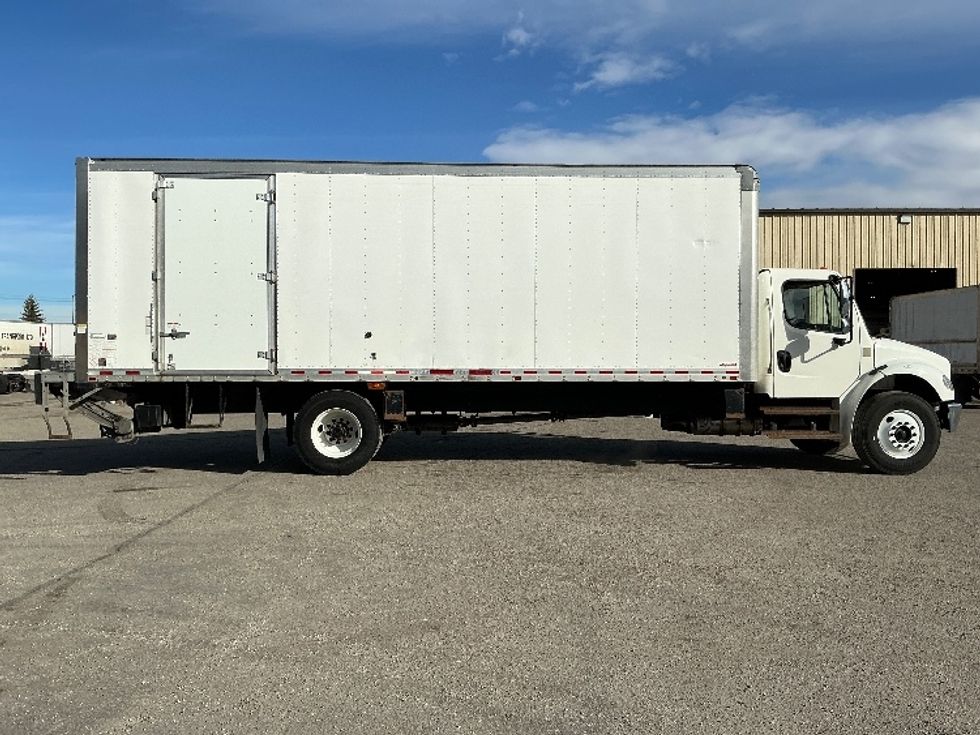 Medium Duty Box Truck-Light and Medium Duty Trucks-Freightliner-2020-M2-Calgary-AB-202,726\n\t\tkm-$ 77,500 - Image 15
