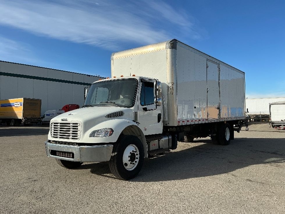 Medium Duty Box Truck-Light and Medium Duty Trucks-Freightliner-2020-M2-Calgary-AB-202,726\n\t\tkm-$ 77,500 - Image 3