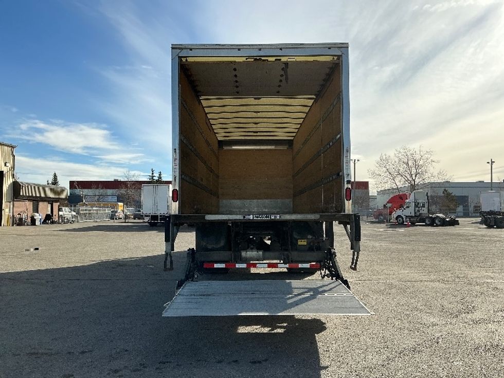 Medium Duty Box Truck-Light and Medium Duty Trucks-Freightliner-2020-M2-Calgary-AB-202,726\n\t\tkm-$ 77,500 - Image 9