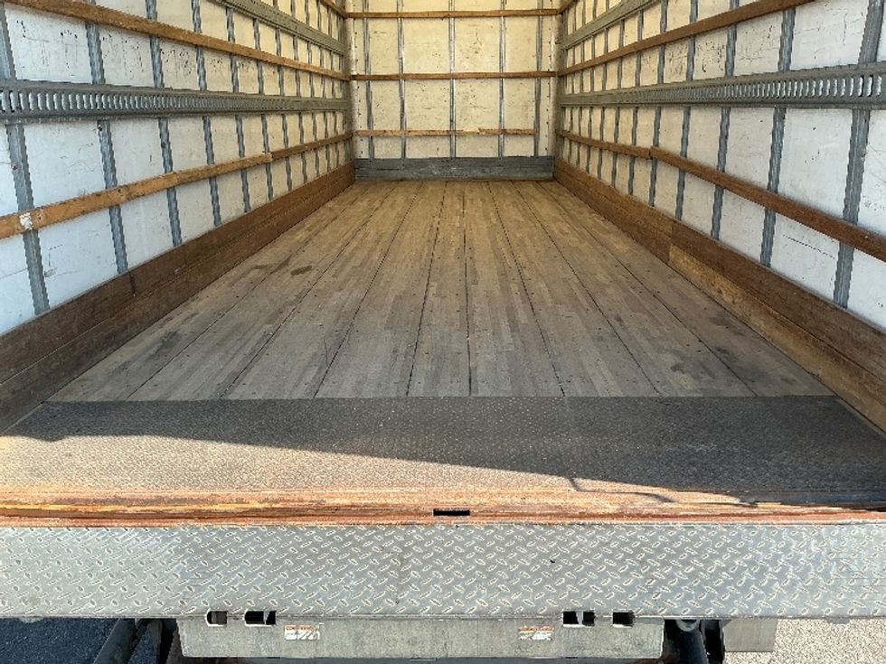 Medium Duty Box Truck-Light and Medium Duty Trucks-Freightliner-2020-M2-Calgary-AB-251,840\n\t\tkm-$ 68,750 - Image 10