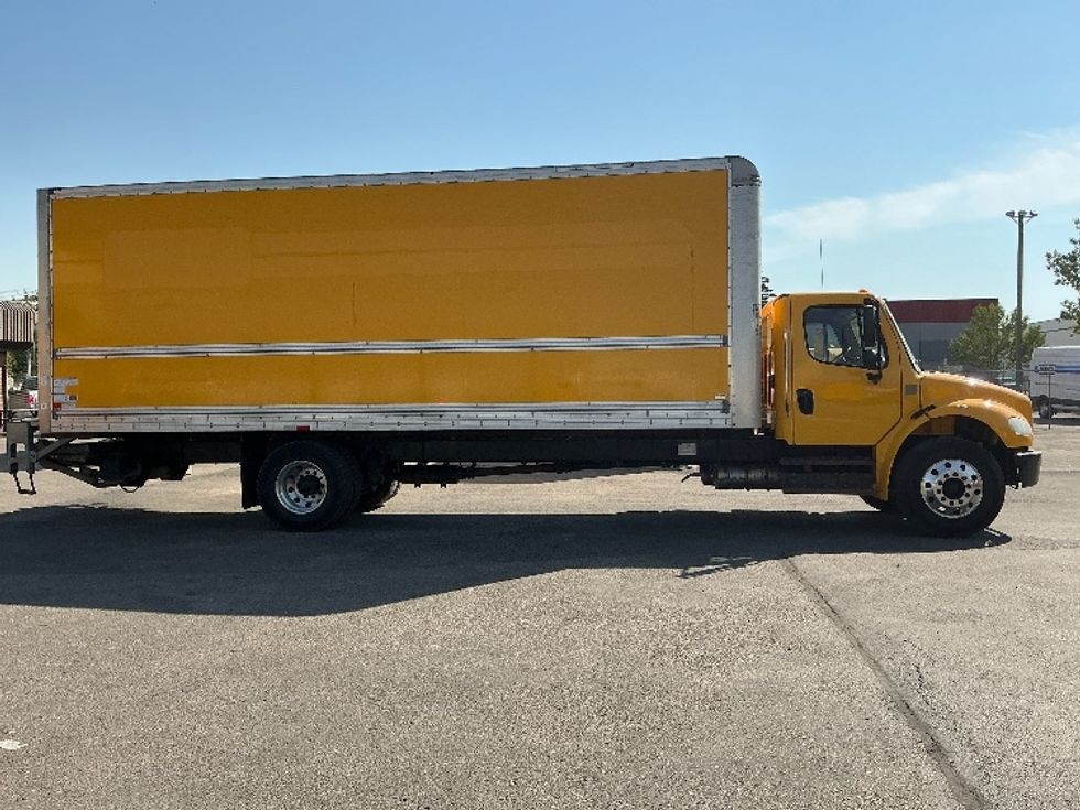 Medium Duty Box Truck-Light and Medium Duty Trucks-Freightliner-2020-M2-Calgary-AB-251,840\n\t\tkm-$ 68,750 - Image 15