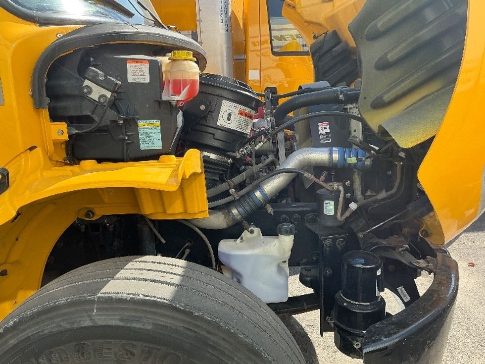 Medium Duty Box Truck-Light and Medium Duty Trucks-Freightliner-2020-M2-Calgary-AB-251,840\n\t\tkm-$ 68,750 - Image 24