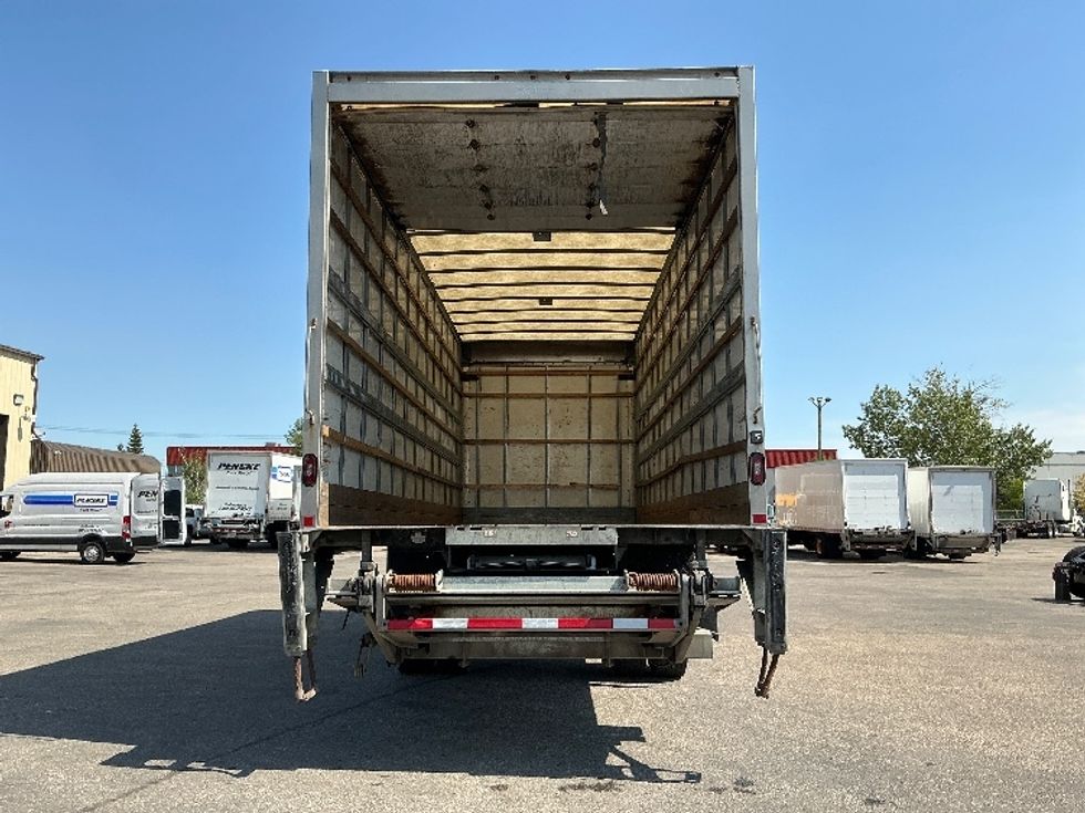 Medium Duty Box Truck-Light and Medium Duty Trucks-Freightliner-2020-M2-Calgary-AB-251,840\n\t\tkm-$ 68,750 - Image 8
