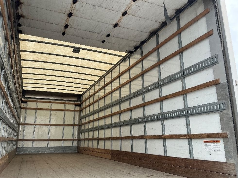 Medium Duty Box Truck-Light and Medium Duty Trucks-Freightliner-2020-M2-Calgary-AB-261,043\n\t\tkm-$ 66,500 - Image 12