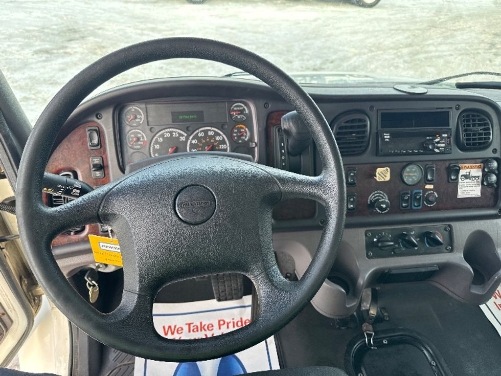 Medium Duty Box Truck-Light and Medium Duty Trucks-Freightliner-2020-M2-Calgary-AB-287,593\n\t\tkm-$ 70,000 - Image 18