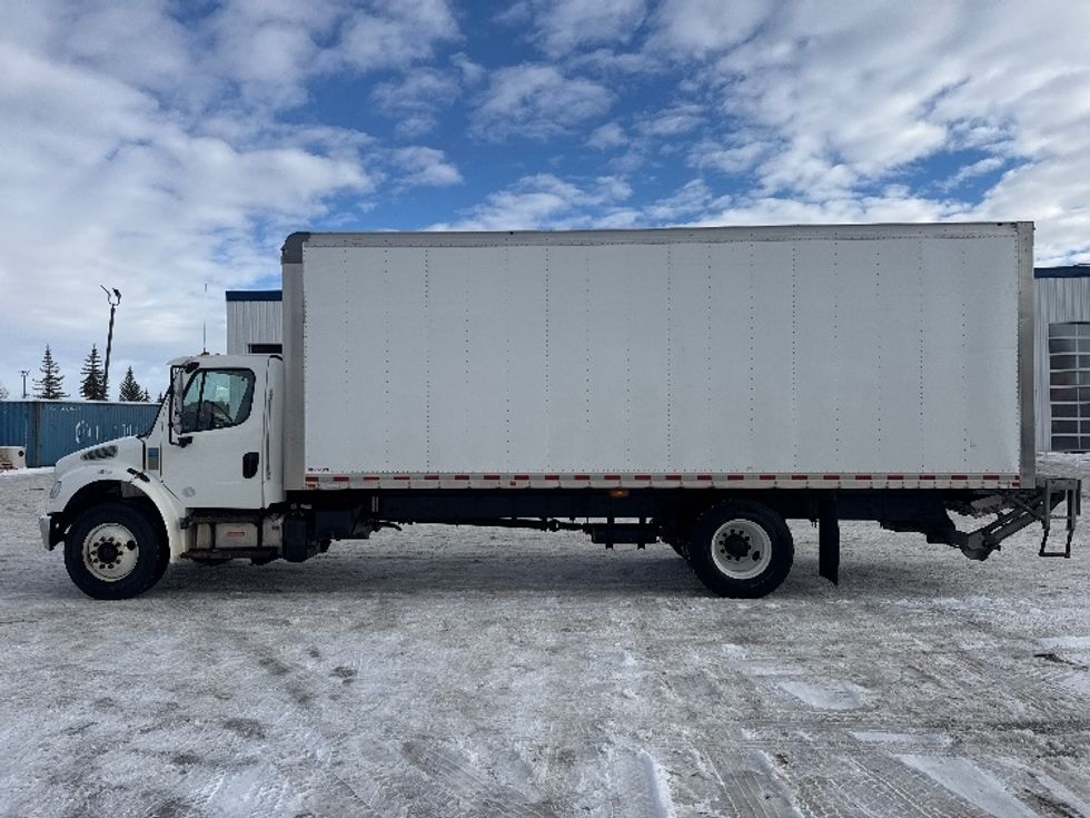 Medium Duty Box Truck-Light and Medium Duty Trucks-Freightliner-2020-M2-Calgary-AB-287,593\n\t\tkm-$ 70,000 - Image 4