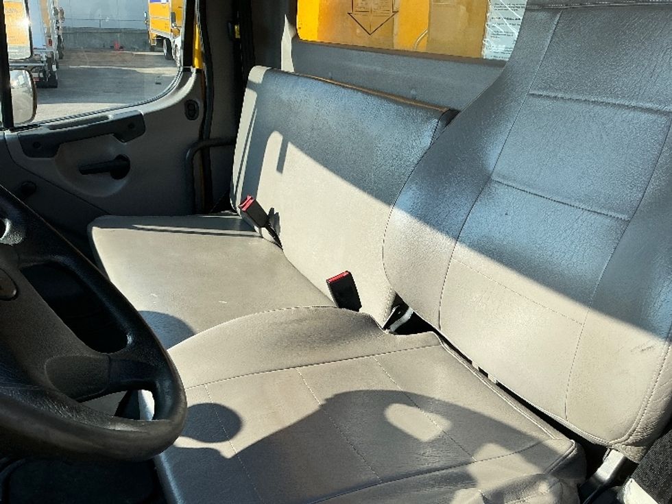 Medium Duty Box Truck-Light and Medium Duty Trucks-Freightliner-2020-M2-Calgary-AB-292,292\n\t\tkm-$ 64,250 - Image 19