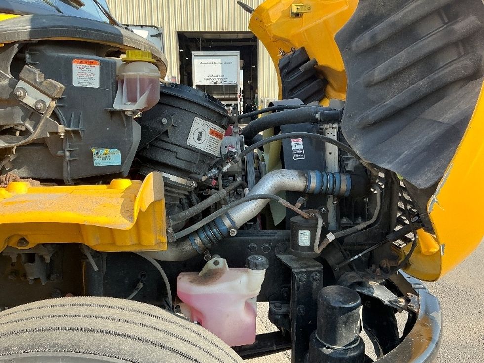 Medium Duty Box Truck-Light and Medium Duty Trucks-Freightliner-2020-M2-Calgary-AB-292,292\n\t\tkm-$ 64,250 - Image 23