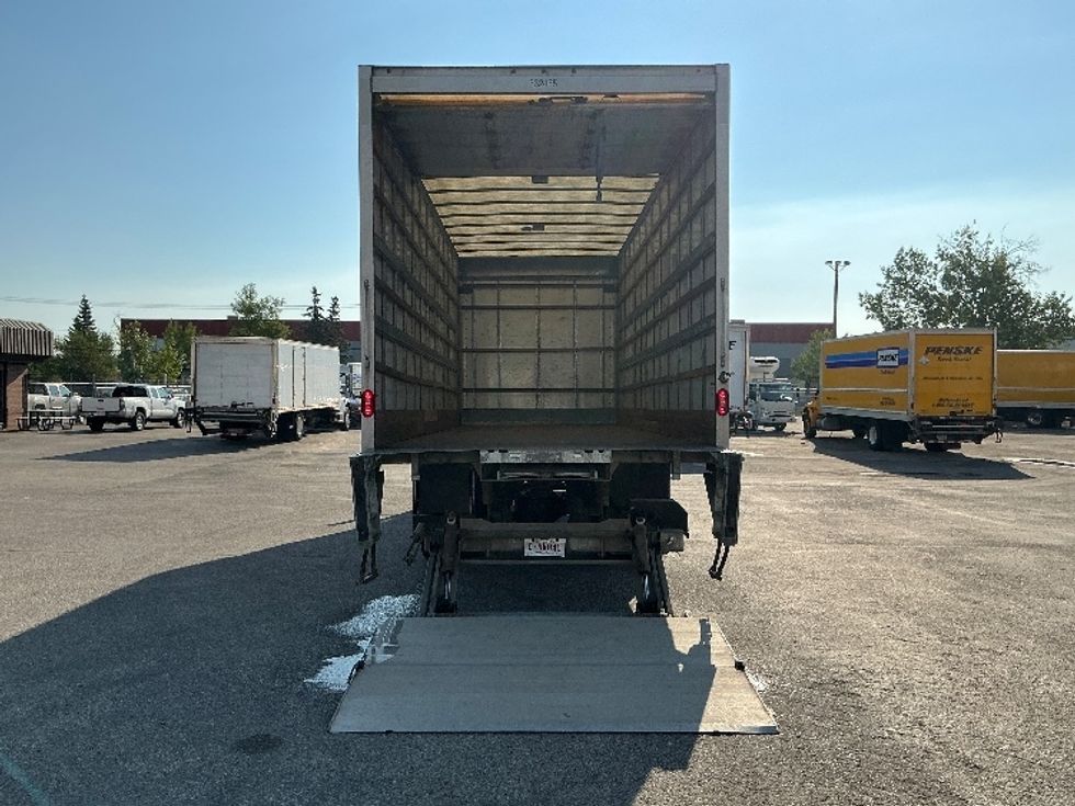 Medium Duty Box Truck-Light and Medium Duty Trucks-Freightliner-2020-M2-Calgary-AB-292,292\n\t\tkm-$ 64,250 - Image 9