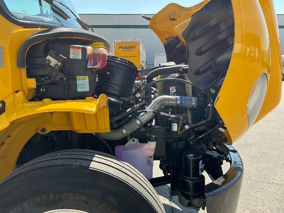 Medium Duty Box Truck-Light and Medium Duty Trucks-Freightliner-2020-M2-Calgary-AB-318,913\n\t\tkm-$ 61,250 - Image 23