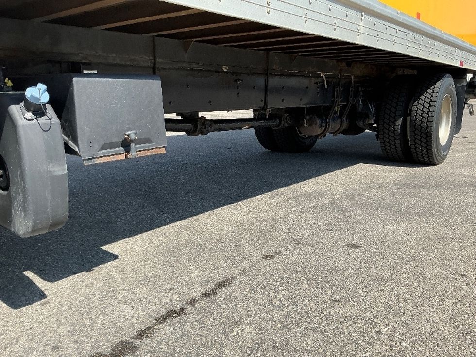 Medium Duty Box Truck-Light and Medium Duty Trucks-Freightliner-2020-M2-Calgary-AB-318,913\n\t\tkm-$ 61,250 - Image 5