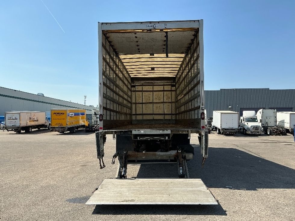 Medium Duty Box Truck-Light and Medium Duty Trucks-Freightliner-2020-M2-Calgary-AB-318,913\n\t\tkm-$ 61,250 - Image 9