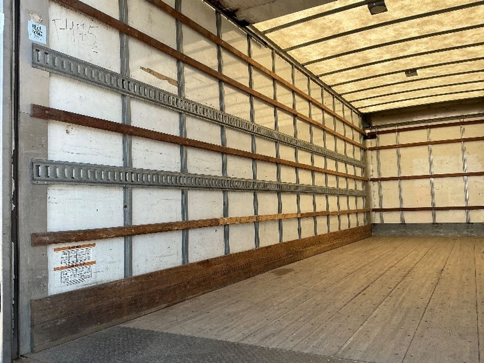 Medium Duty Box Truck-Light and Medium Duty Trucks-Freightliner-2020-M2-Calgary-AB-328,314\n\t\tkm-$ 60,000 - Image 11