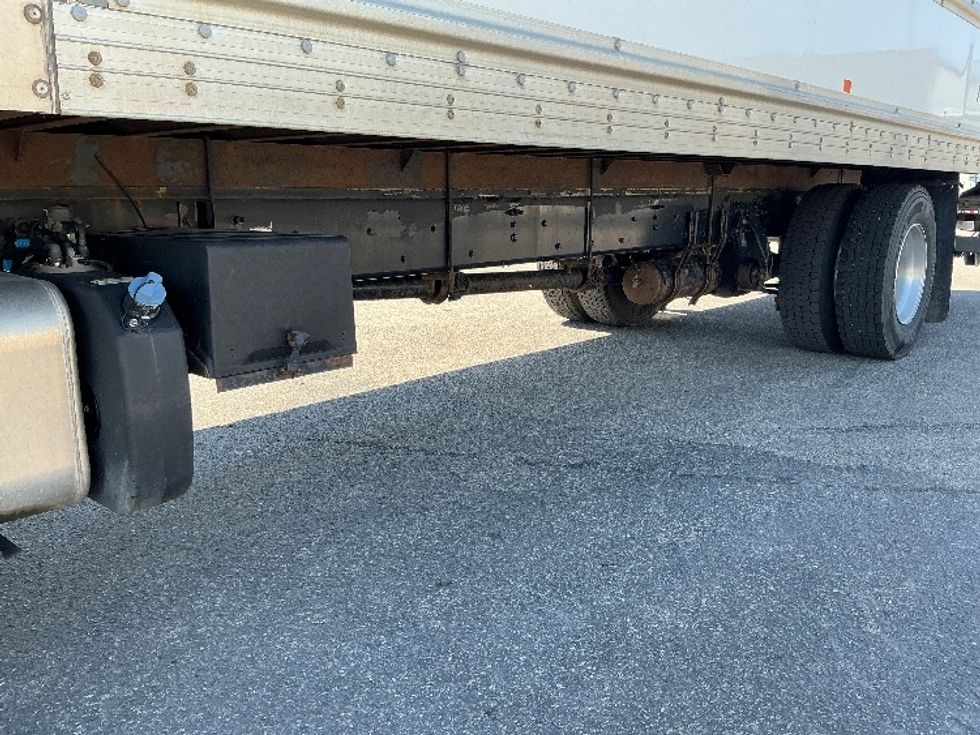 Medium Duty Box Truck-Light and Medium Duty Trucks-Freightliner-2020-M2-Calgary-AB-328,314\n\t\tkm-$ 60,000 - Image 5