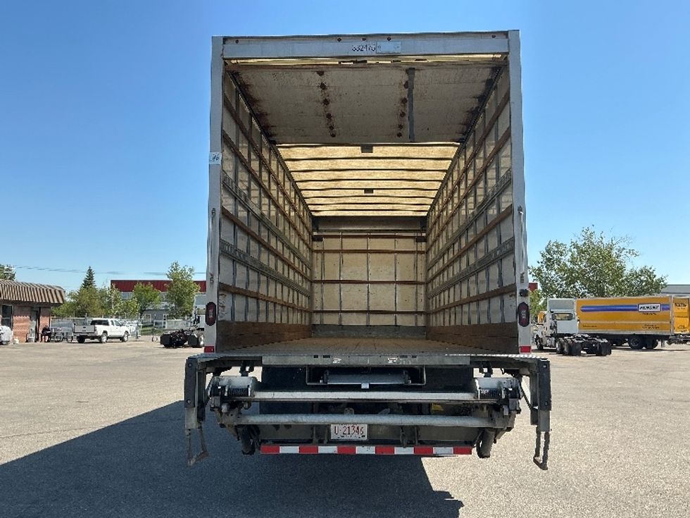 Medium Duty Box Truck-Light and Medium Duty Trucks-Freightliner-2020-M2-Calgary-AB-328,314\n\t\tkm-$ 60,000 - Image 8